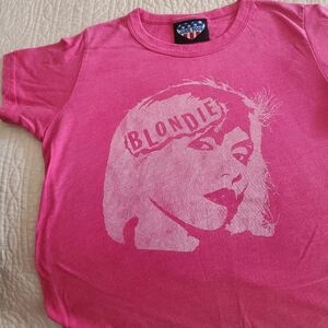 Women's T-shirts